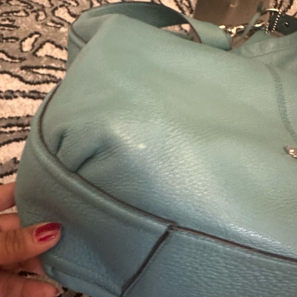 COACH AVERY LEATHER HOBO - Picture 7 of 11